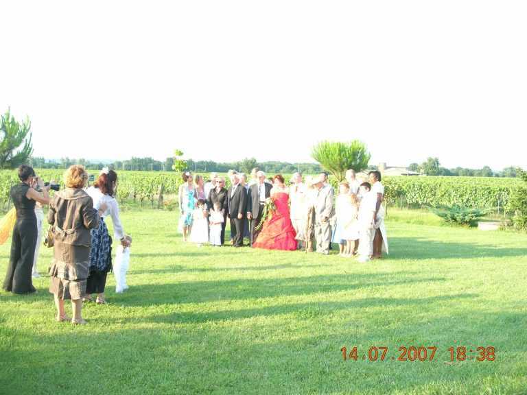 Wedding celebrated at Château Saint Louis, a wine estate near Toulouse