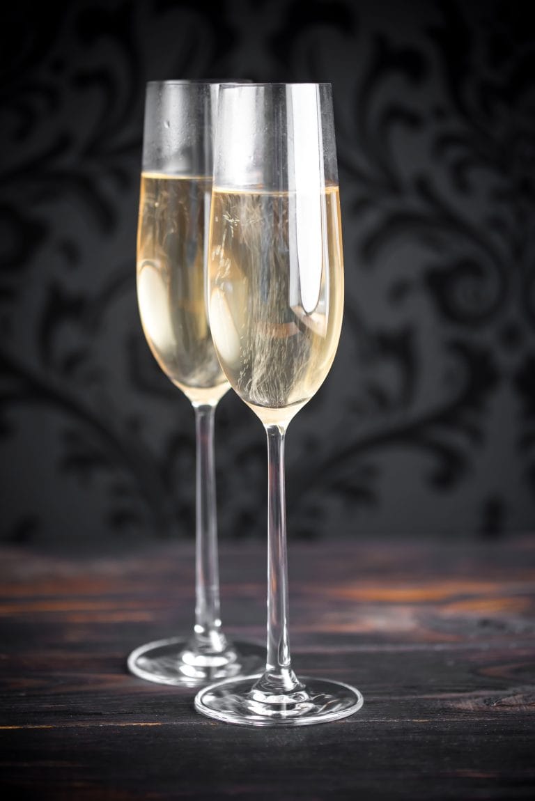 two-glasses-of-champagne